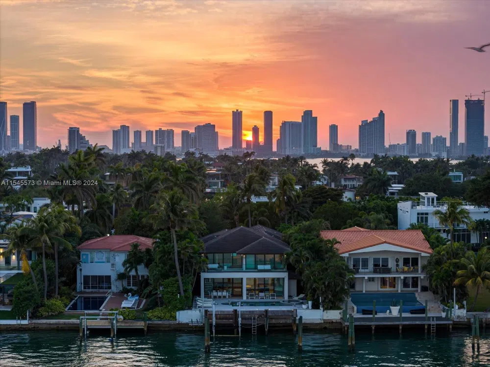 401 E Rivo Alto Dr Miami Beach, FL 33139