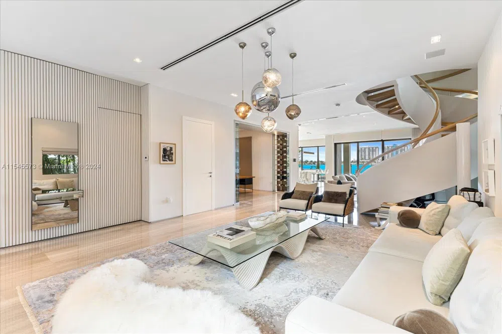 401 E Rivo Alto Dr Miami Beach, FL 33139