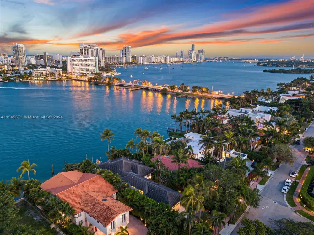 401 E Rivo Alto Dr Miami Beach, FL 33139