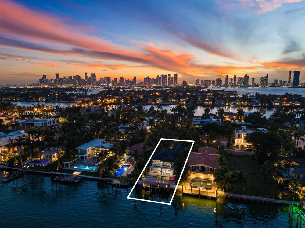 401 E Rivo Alto Dr Miami Beach, FL 33139