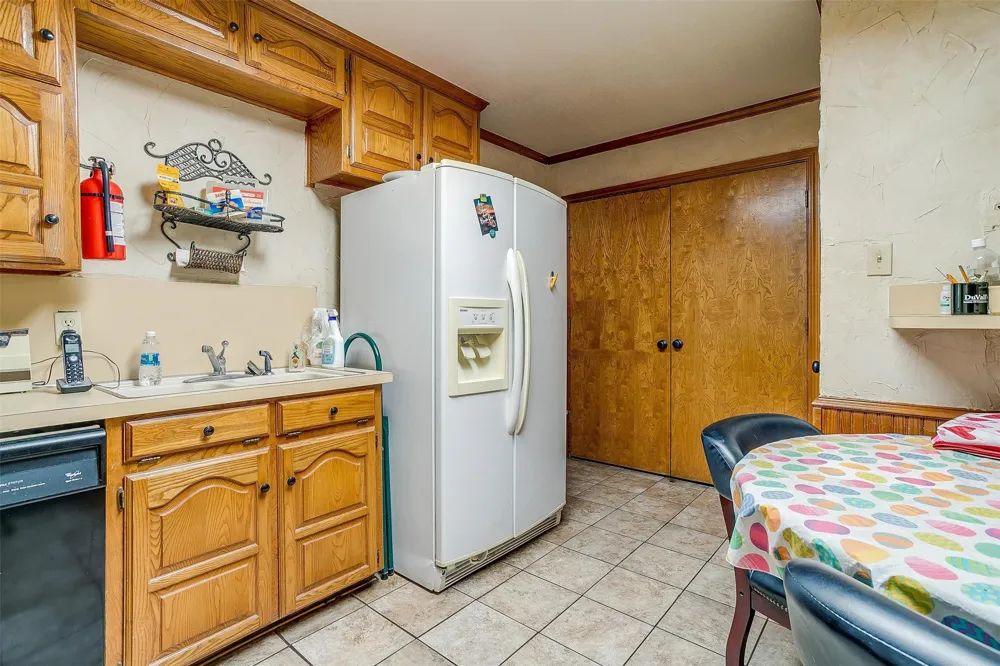 6716 Smithfield Road North Richland Hills, TX 76182