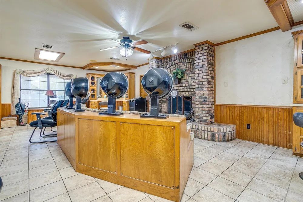 6716 Smithfield Road North Richland Hills, TX 76182