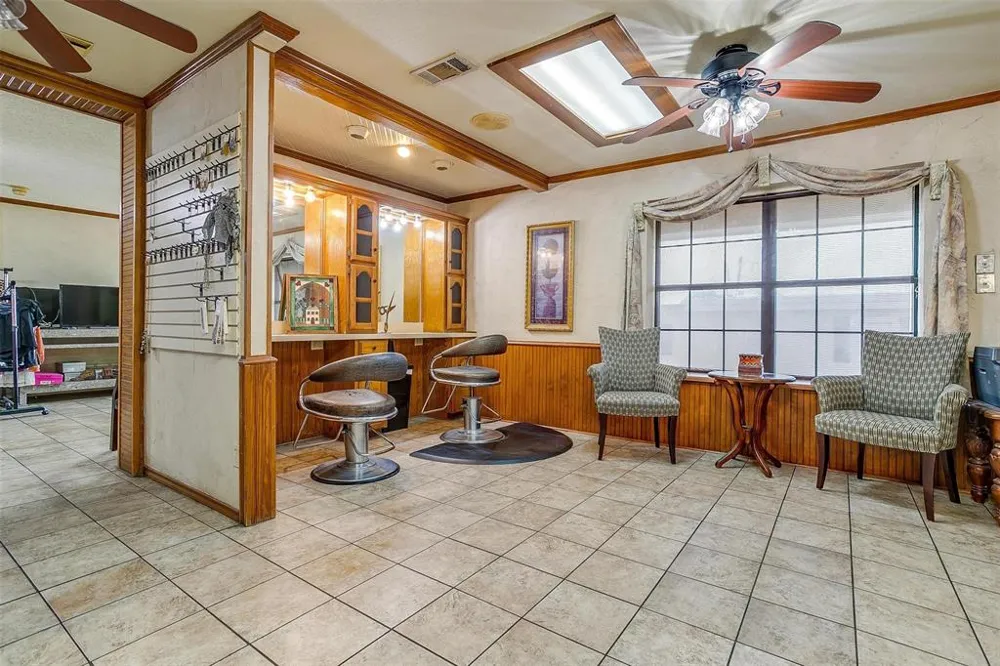 6716 Smithfield Road North Richland Hills, TX 76182