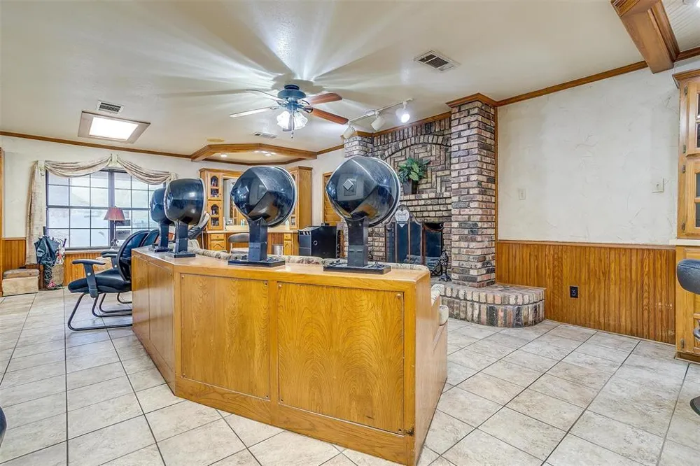 6716 Smithfield Road North Richland Hills, TX 76182