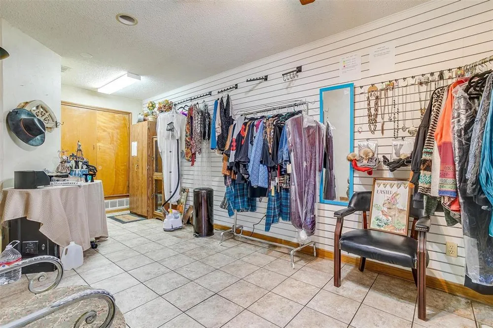 6716 Smithfield Road North Richland Hills, TX 76182