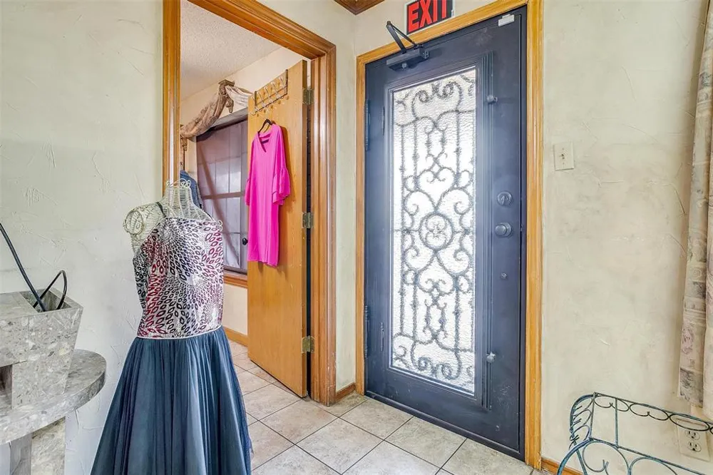 6716 Smithfield Road North Richland Hills, TX 76182