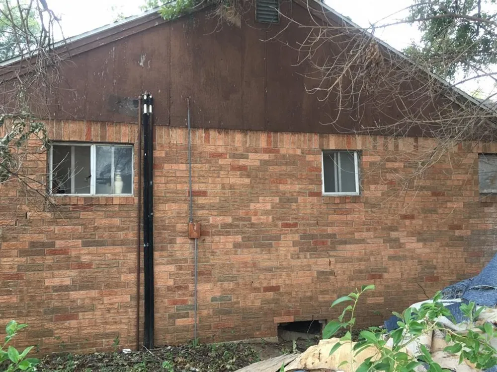 705 W 6th Street Coleman, TX 76834