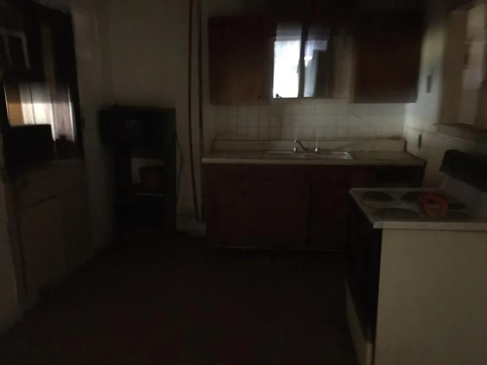 705 W 6th Street Coleman, TX 76834
