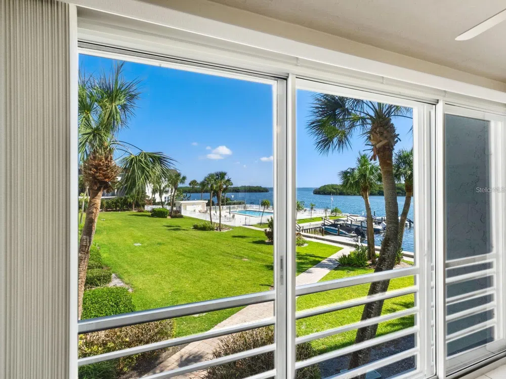 600 SUTTON PLACE #201 Longboat Key, FL 34228