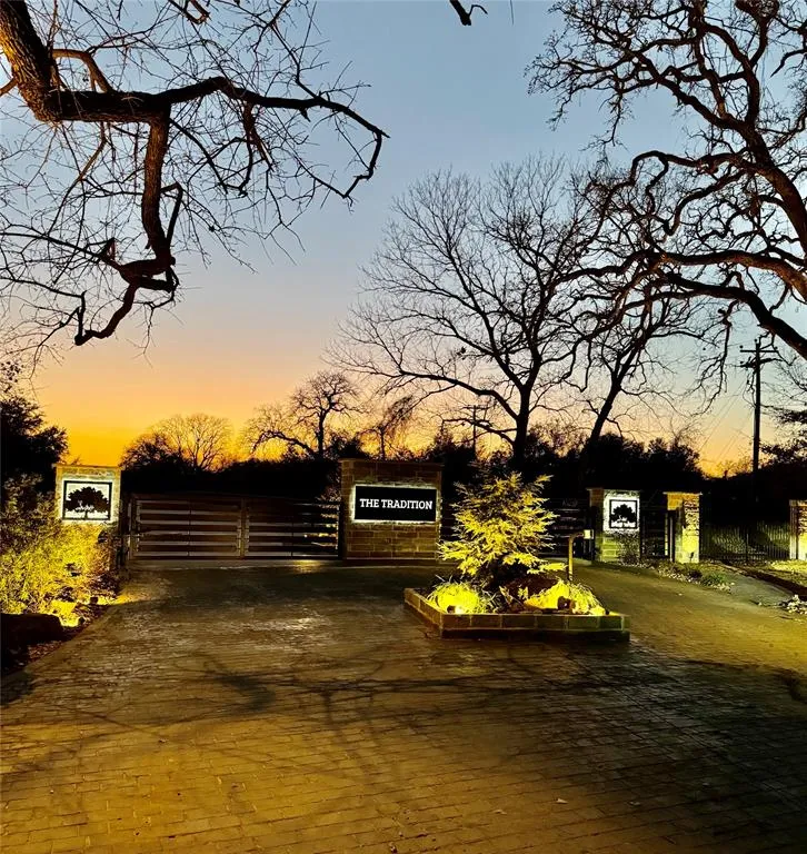 549 Tradition Way Granbury, TX 76049
