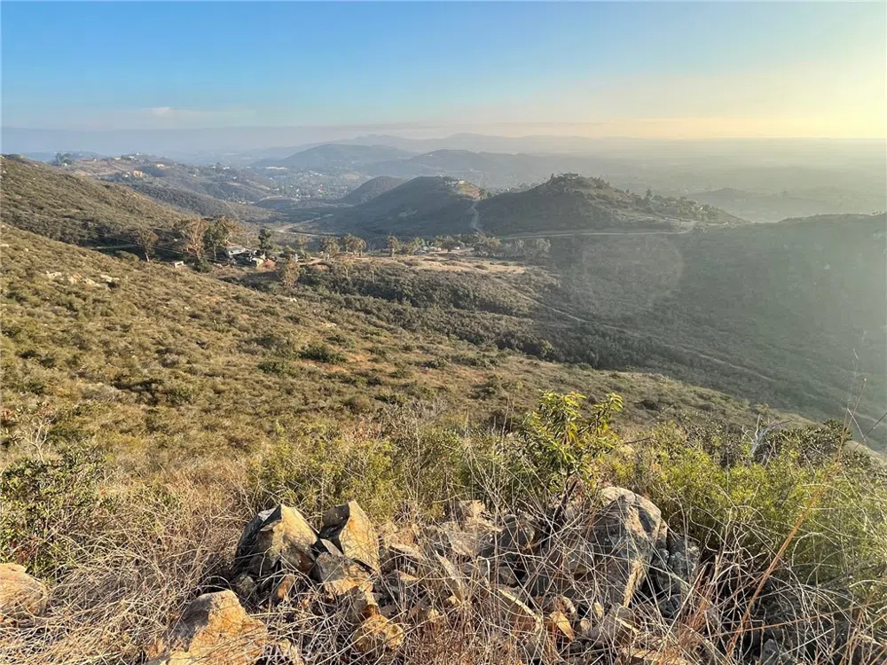 600 Hardell Lane Vista, CA 92084
