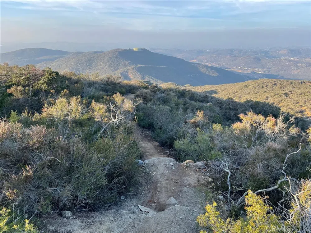 600 Hardell Lane Vista, CA 92084