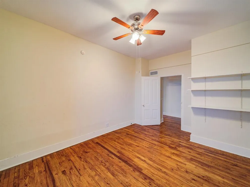 400 S Washington Street Pilot Point, TX 76258