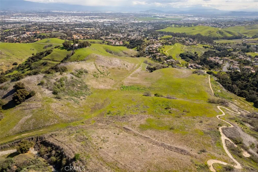 1 OLD CARBON CANYON Cut Chino Hills, CA 91709