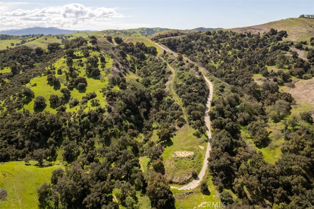 1 OLD CARBON CANYON Cut Chino Hills, CA 91709
