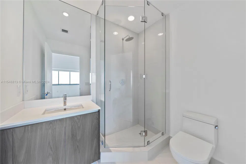 480 NE 31st St #2202 Miami, FL 33137