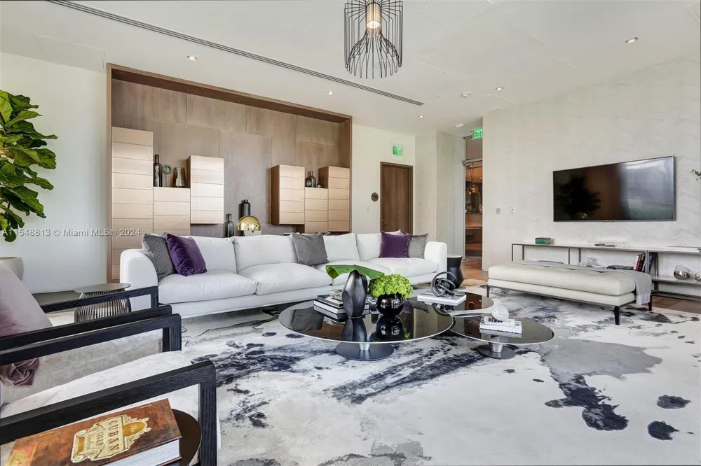 480 NE 31st St #2202 Miami, FL 33137