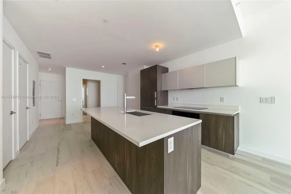 480 NE 31st St #2202 Miami, FL 33137