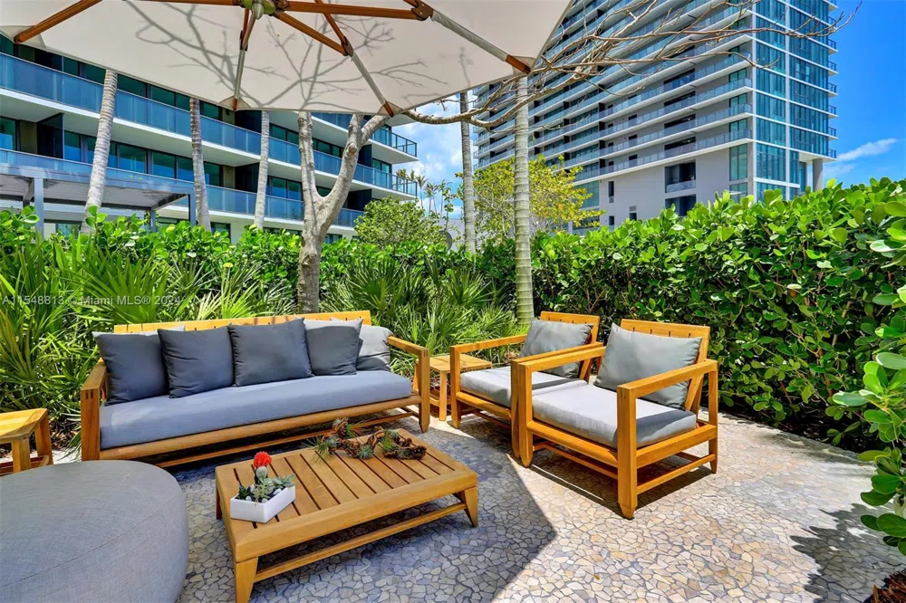 480 NE 31st St #2202 Miami, FL 33137