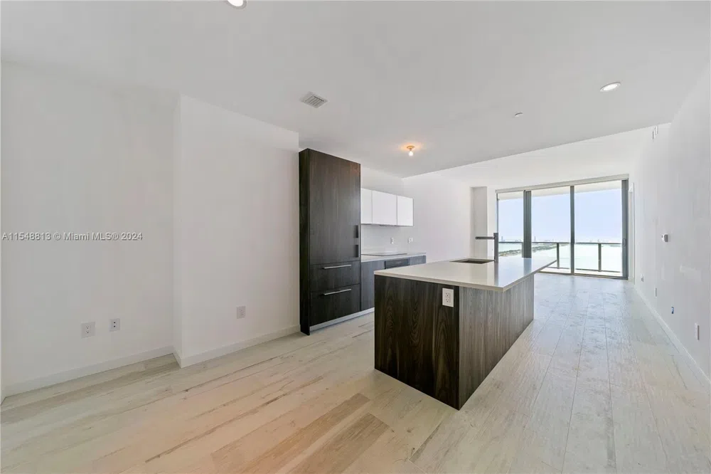 480 NE 31st St #2202 Miami, FL 33137