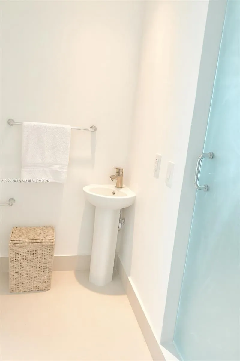 501 NE 31st St #3004 Miami, FL 33137