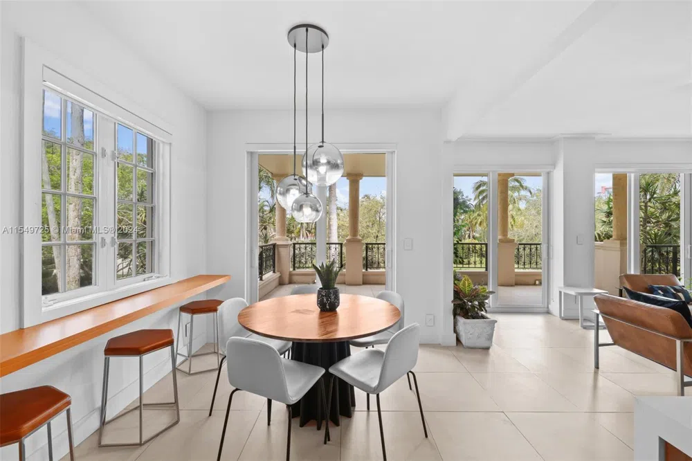 19127 Fisher Island Dr #19127 Miami Beach, FL 33109