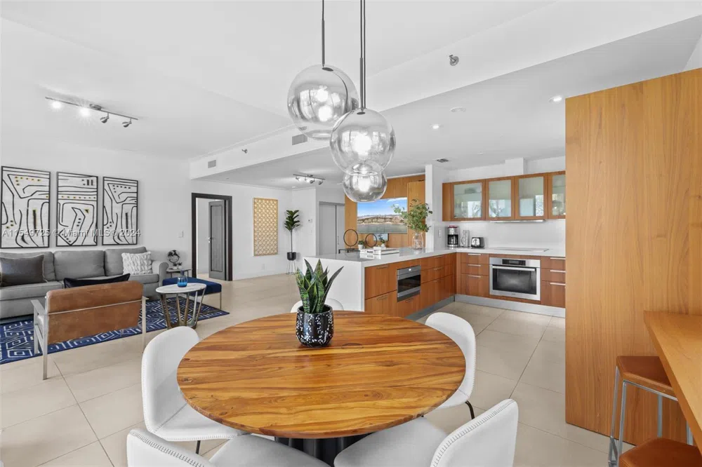 19127 Fisher Island Dr #19127 Miami Beach, FL 33109