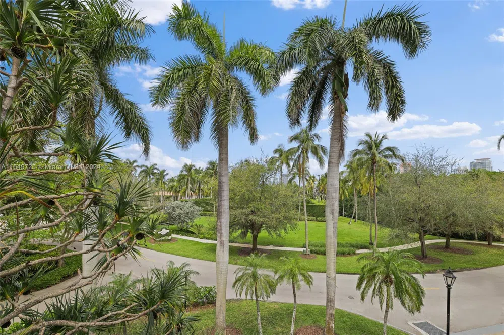 19127 Fisher Island Dr #19127 Miami Beach, FL 33109