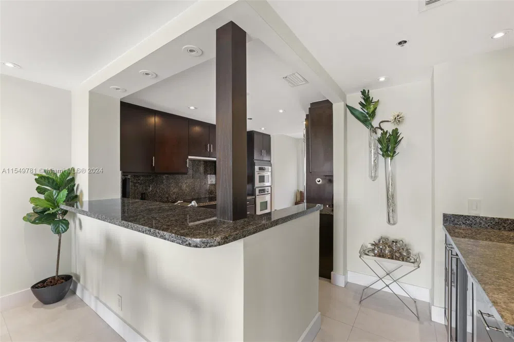 2442 Fisher Island Dr #5402 Miami Beach, FL 33109