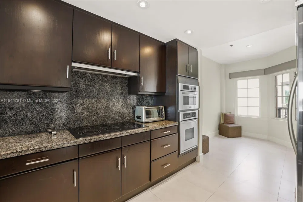2442 Fisher Island Dr #5402 Miami Beach, FL 33109