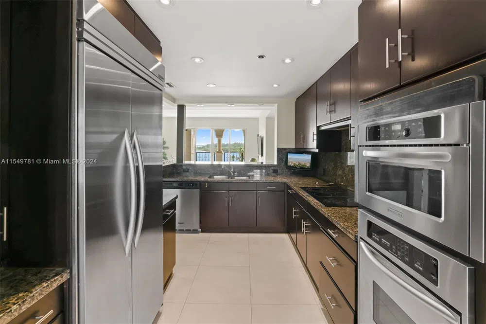 2442 Fisher Island Dr #5402 Miami Beach, FL 33109