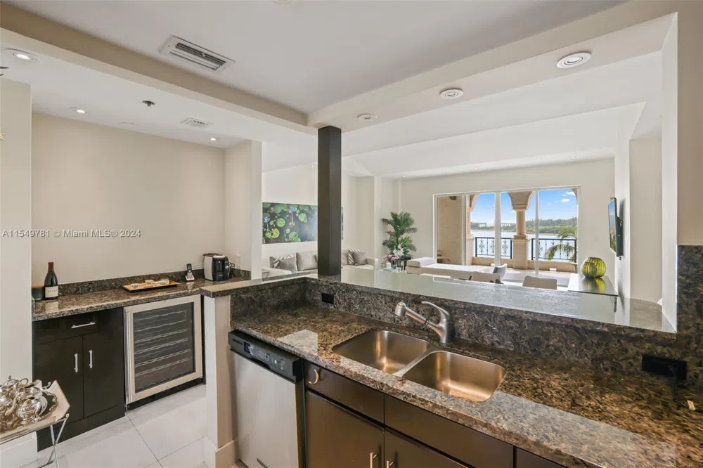 2442 Fisher Island Dr #5402 Miami Beach, FL 33109