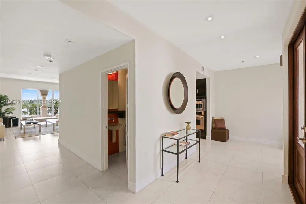 2442 Fisher Island Dr #5402 Miami Beach, FL 33109