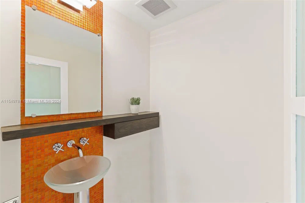 2442 Fisher Island Dr #5402 Miami Beach, FL 33109