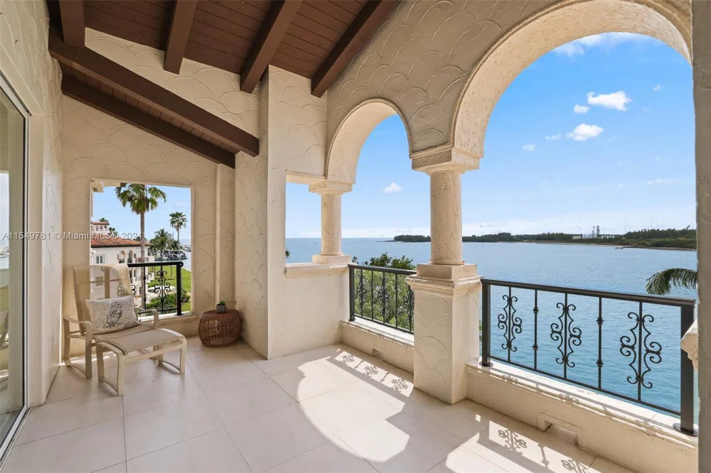 2442 Fisher Island Dr #5402 Miami Beach, FL 33109