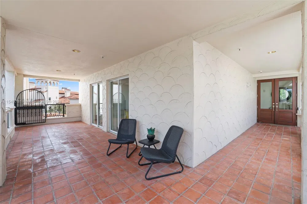 2442 Fisher Island Dr #5402 Miami Beach, FL 33109