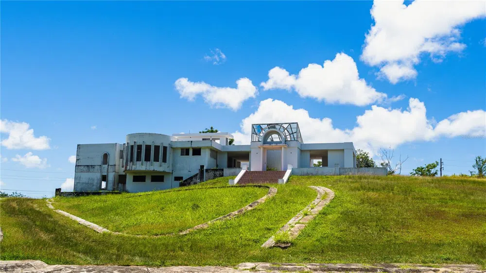 PR 311 KM 2.8 BO. GUANAJIBO SECTOR LAS DELICIAS Cabo Rojo, PR 00623