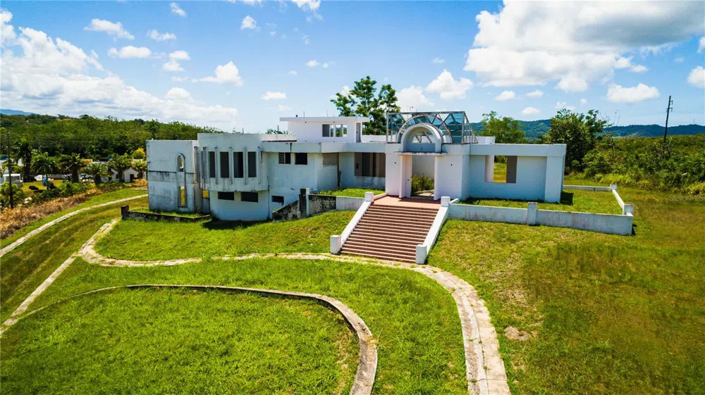PR 311 KM 2.8 BO. GUANAJIBO SECTOR LAS DELICIAS Cabo Rojo, PR 00623
