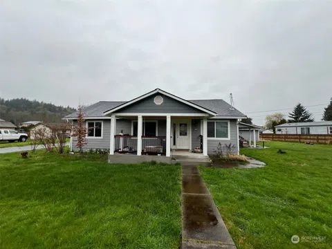 215 3rd Avenue