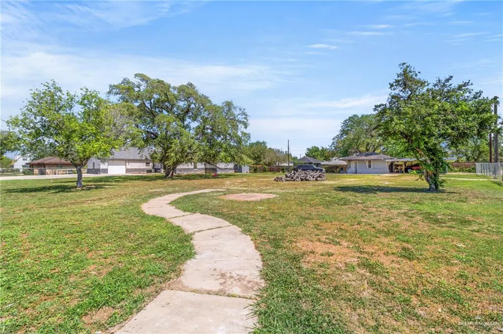 801 Iowa Street Mercedes, TX 78570