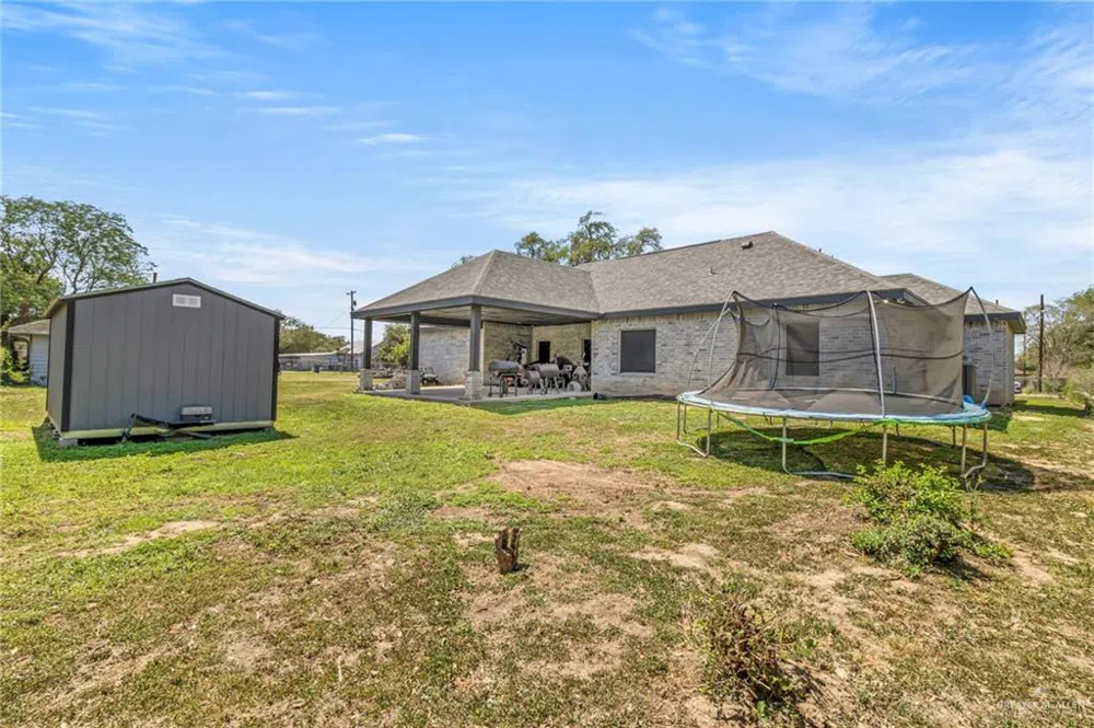 801 Iowa Street Mercedes, TX 78570