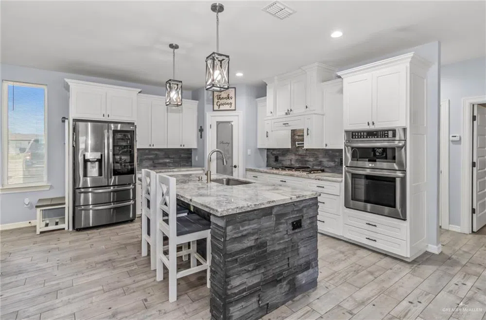 801 Iowa Street Mercedes, TX 78570