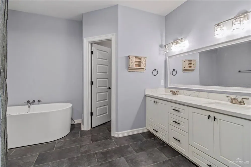 801 Iowa Street Mercedes, TX 78570