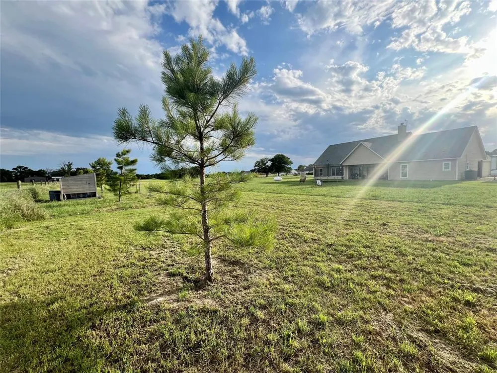 2505 Vz County Road 2511 Canton, TX 75103