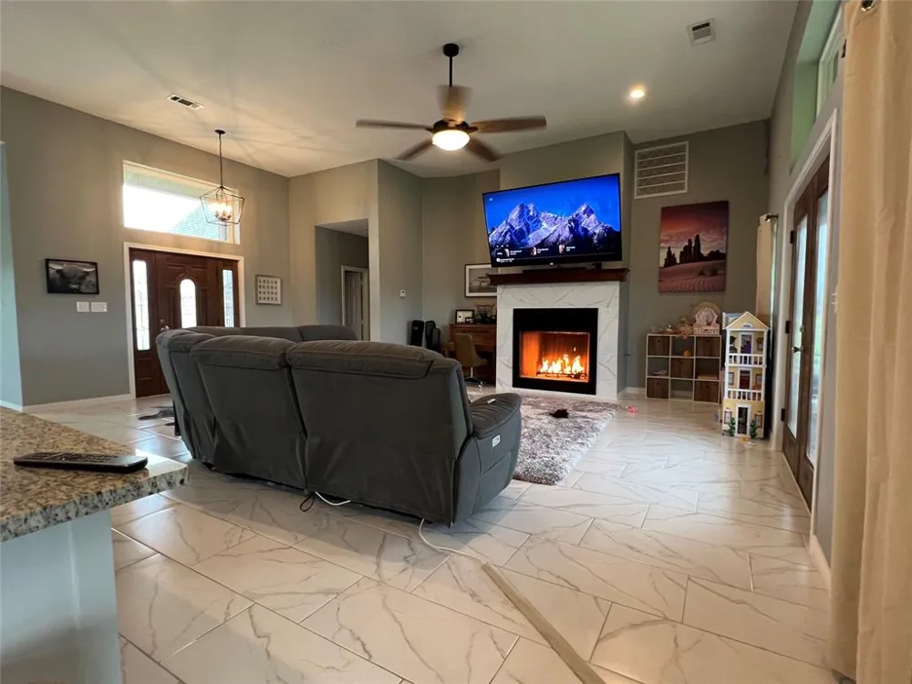 2505 Vz County Road 2511 Canton, TX 75103