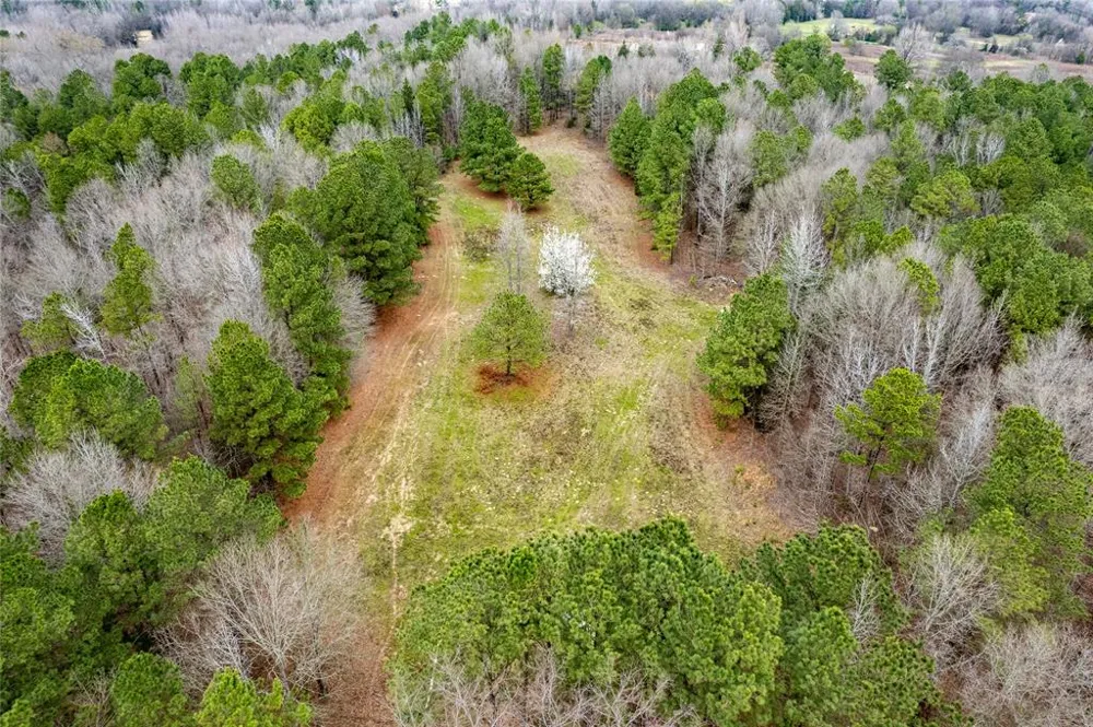 Central Road No City, TX 75686