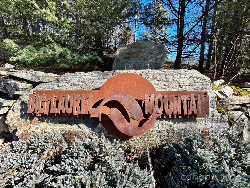 275 Overlook Lane #22 Marshall, NC 28753