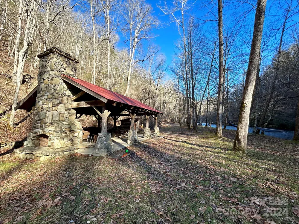 275 Overlook Lane #22 Marshall, NC 28753