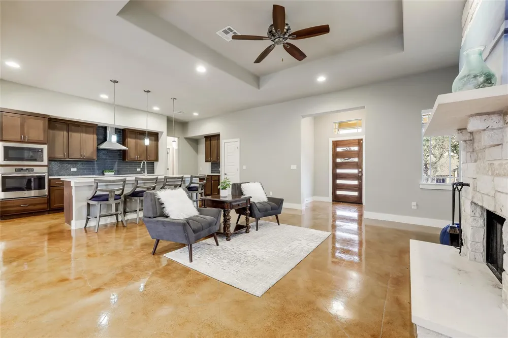 18808 Venture Drive Point Venture, TX 78645