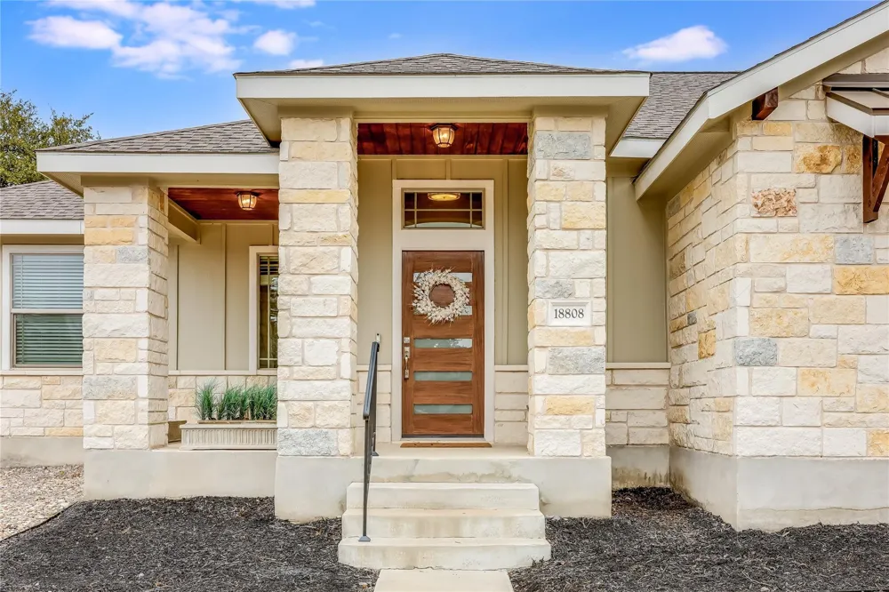 18808 Venture Drive Point Venture, TX 78645
